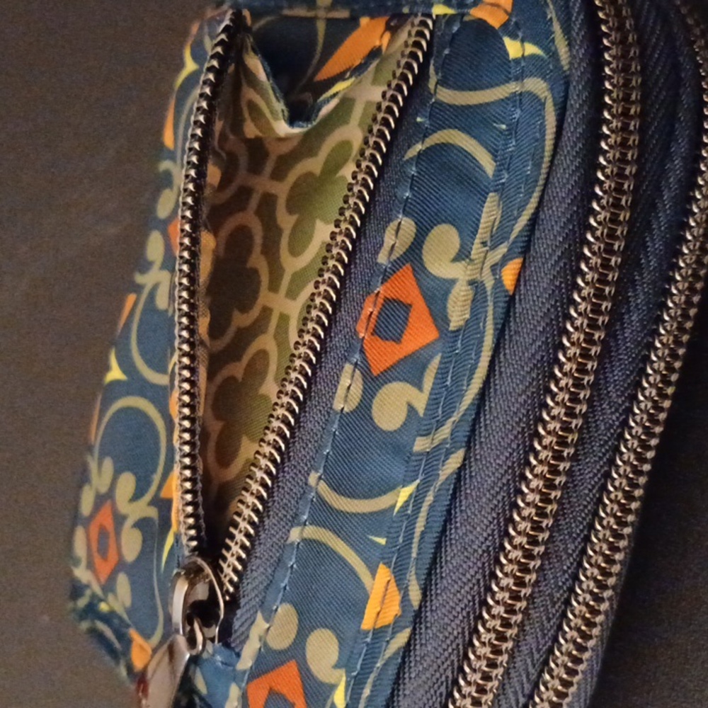 Compact RFID Wallet (LUG) - Picture 5 of 7